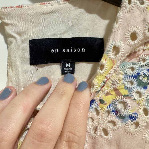 En Saison Cream & Multicolor Floral Eyelet Babydoll Mini Dress Sz M - Picture 6 of 8